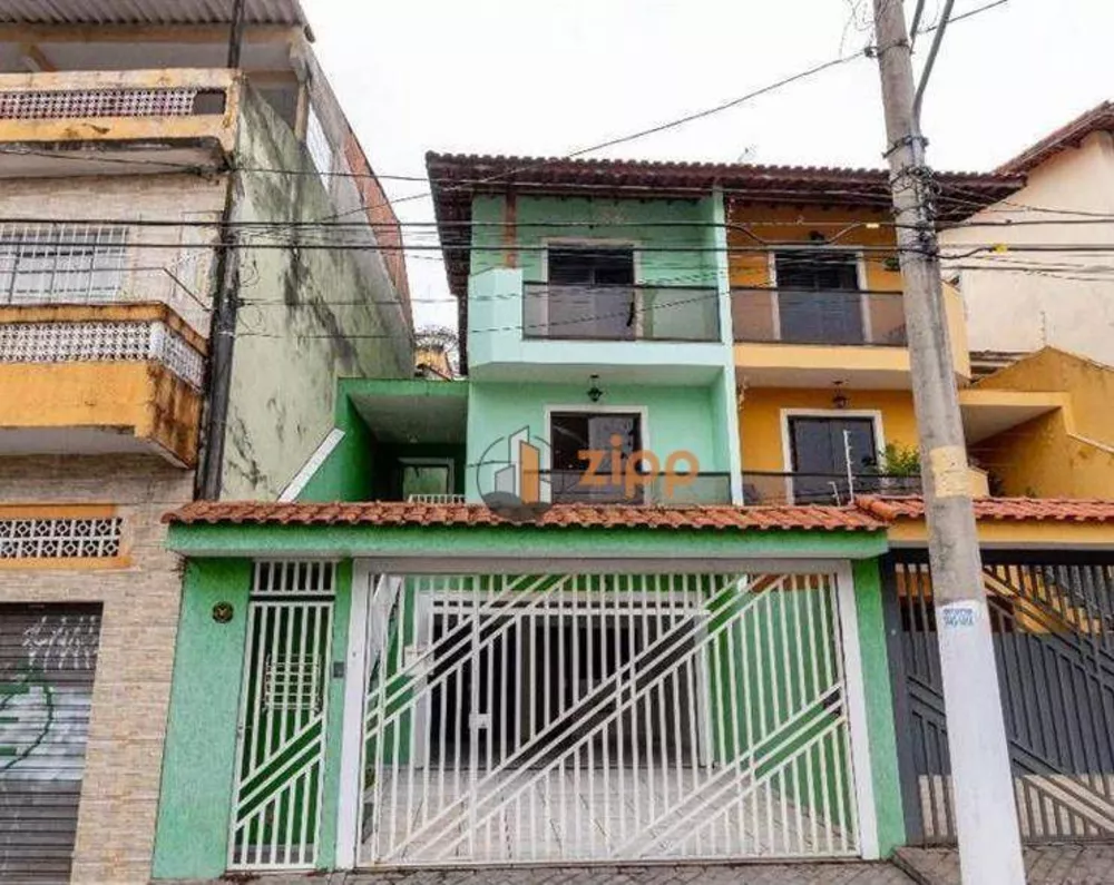 Sobrado à venda com 3 quartos, 250m² - Foto 1