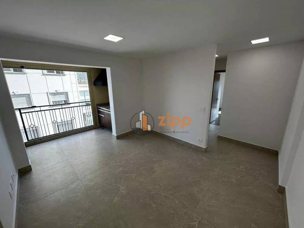 Apartamento à venda com 2 quartos, 66m² - Foto 2