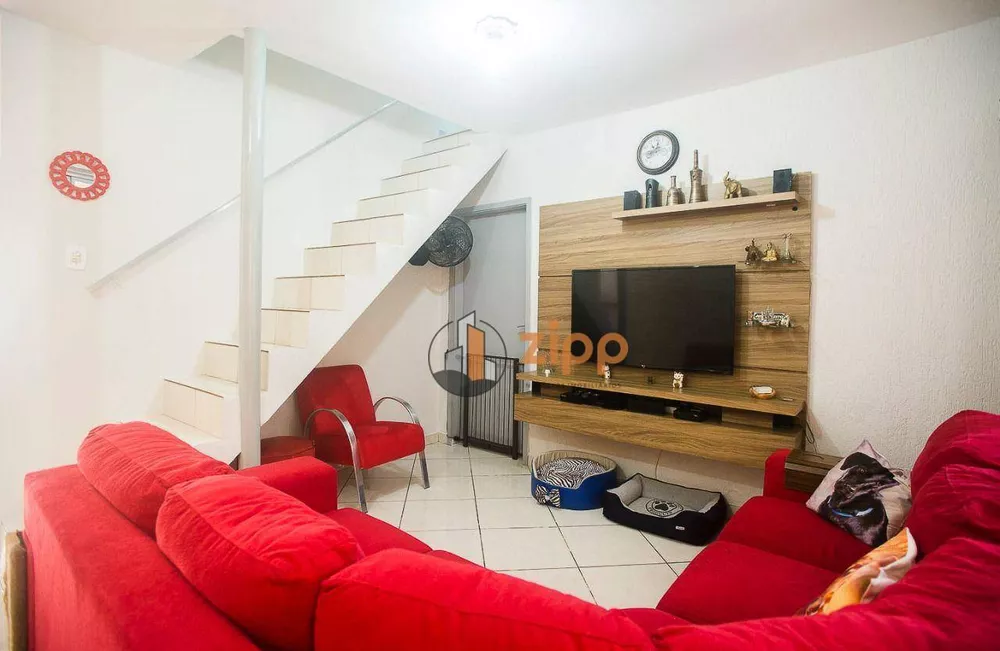 Sobrado à venda com 3 quartos, 209m² - Foto 1