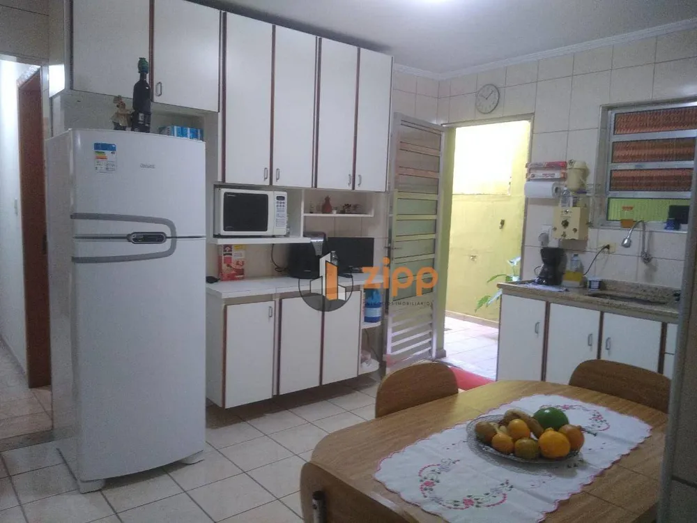 Sobrado, 4 quartos, 355 m² - Foto 1
