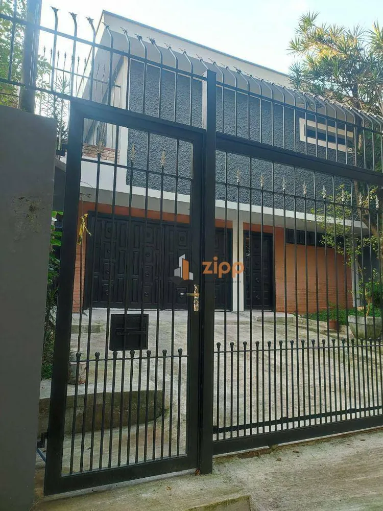 Sobrado, 3 quartos, 332 m² - Foto 2