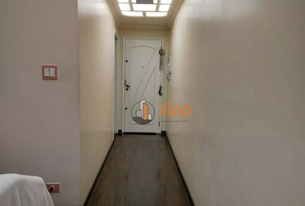 Apartamento à venda com 4 quartos, 200m² - Foto 2