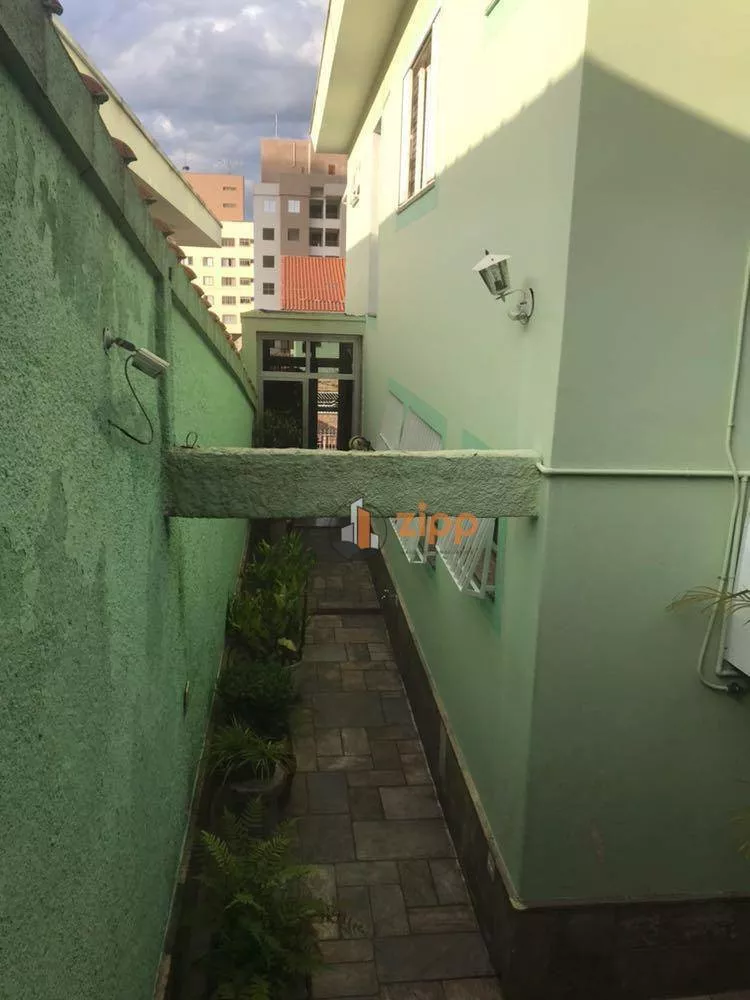 Sobrado à venda com 3 quartos, 325m² - Foto 2