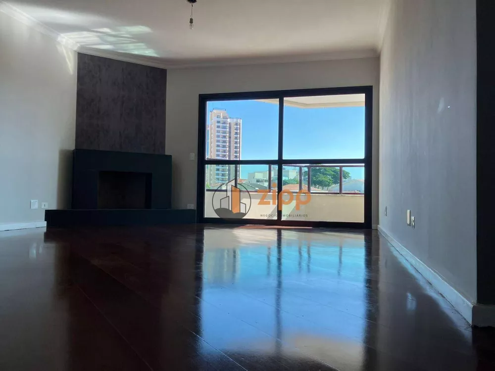 Apartamento à venda com 4 quartos, 158m² - Foto 1