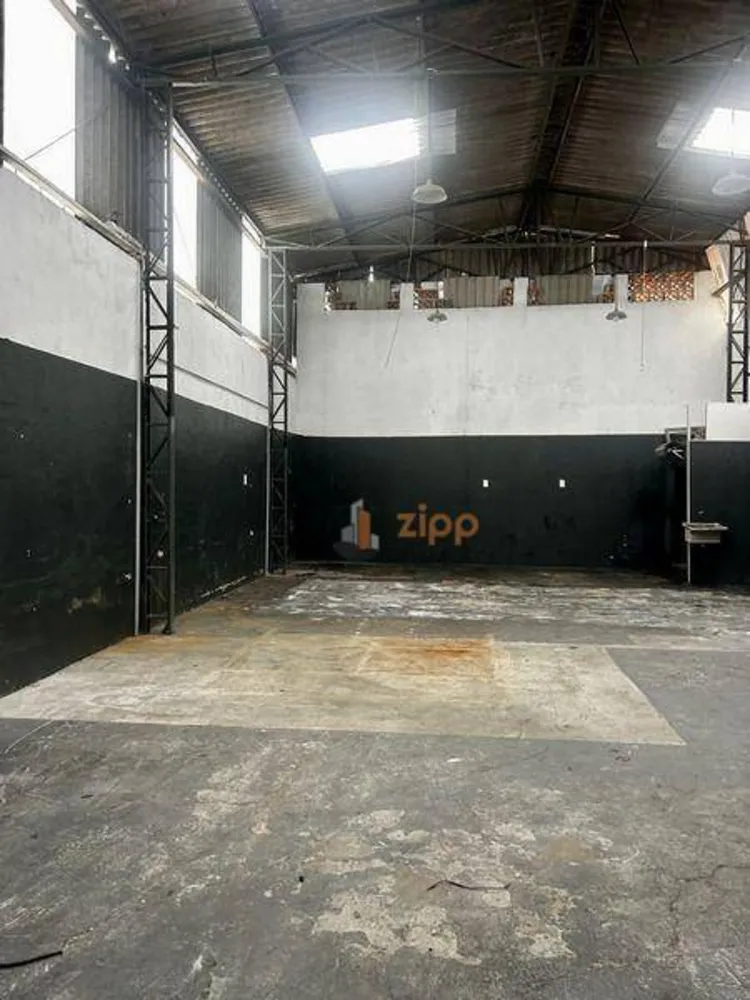 Depósito-Galpão, 216 m² - Foto 1