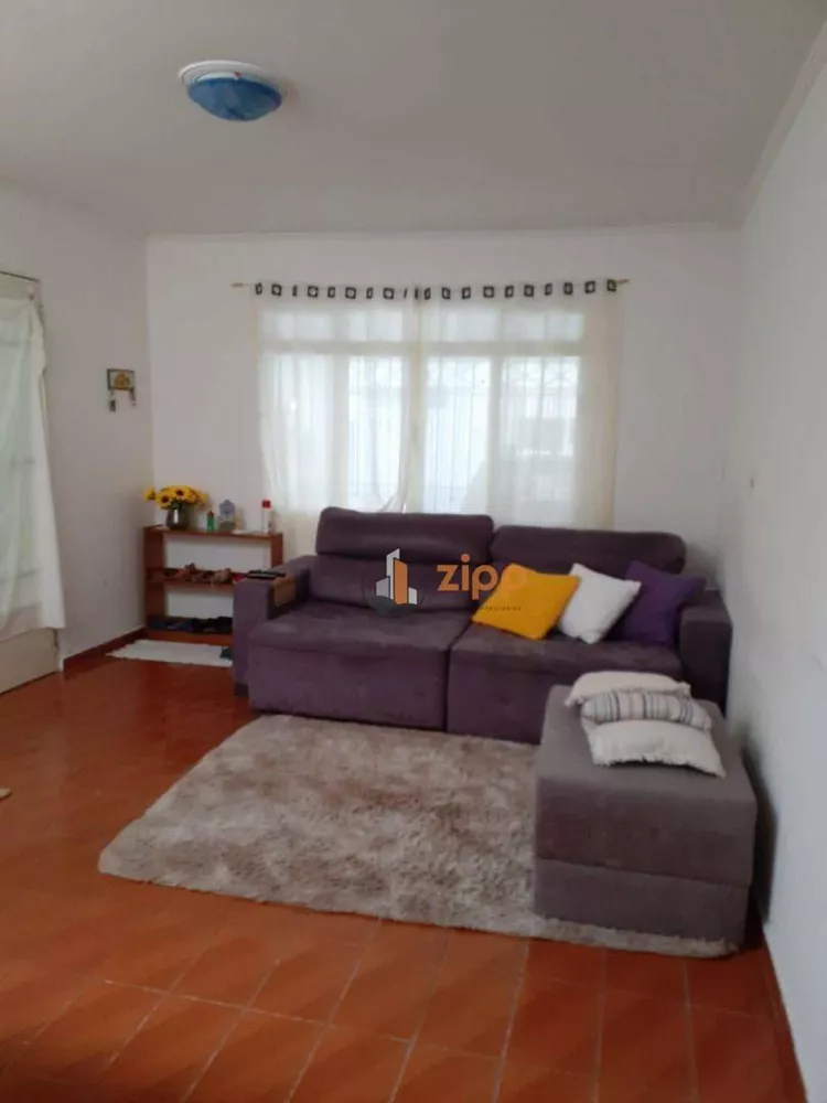 Sobrado à venda com 3 quartos, 180m² - Foto 2