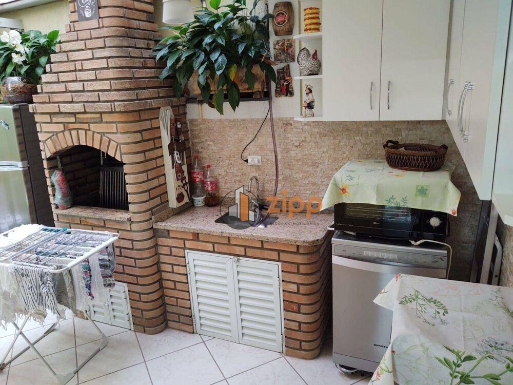 Sobrado, 3 quartos, 200 m² - Foto 4