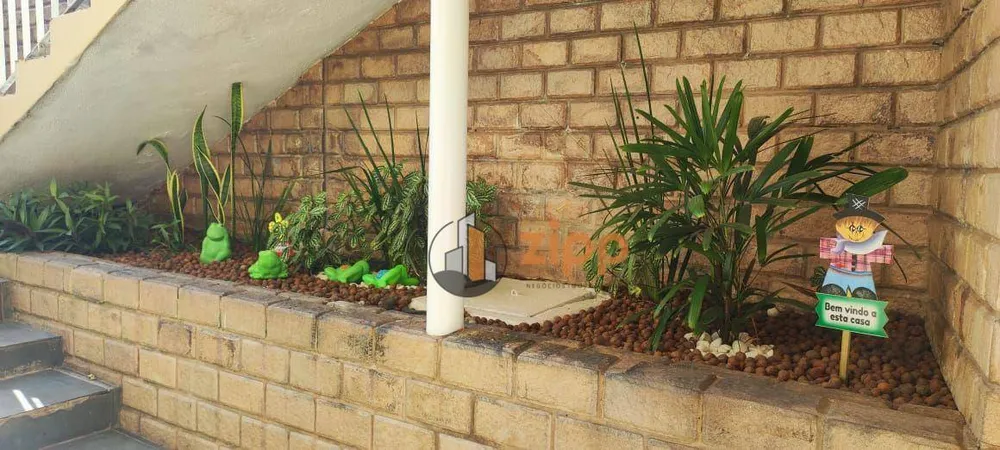 Casa, 3 quartos, 250 m² - Foto 11