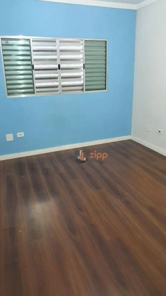 Sobrado à venda com 3 quartos, 200m² - Foto 4