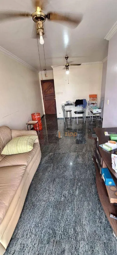Apartamento, 3 quartos, 75 m² - Foto 2