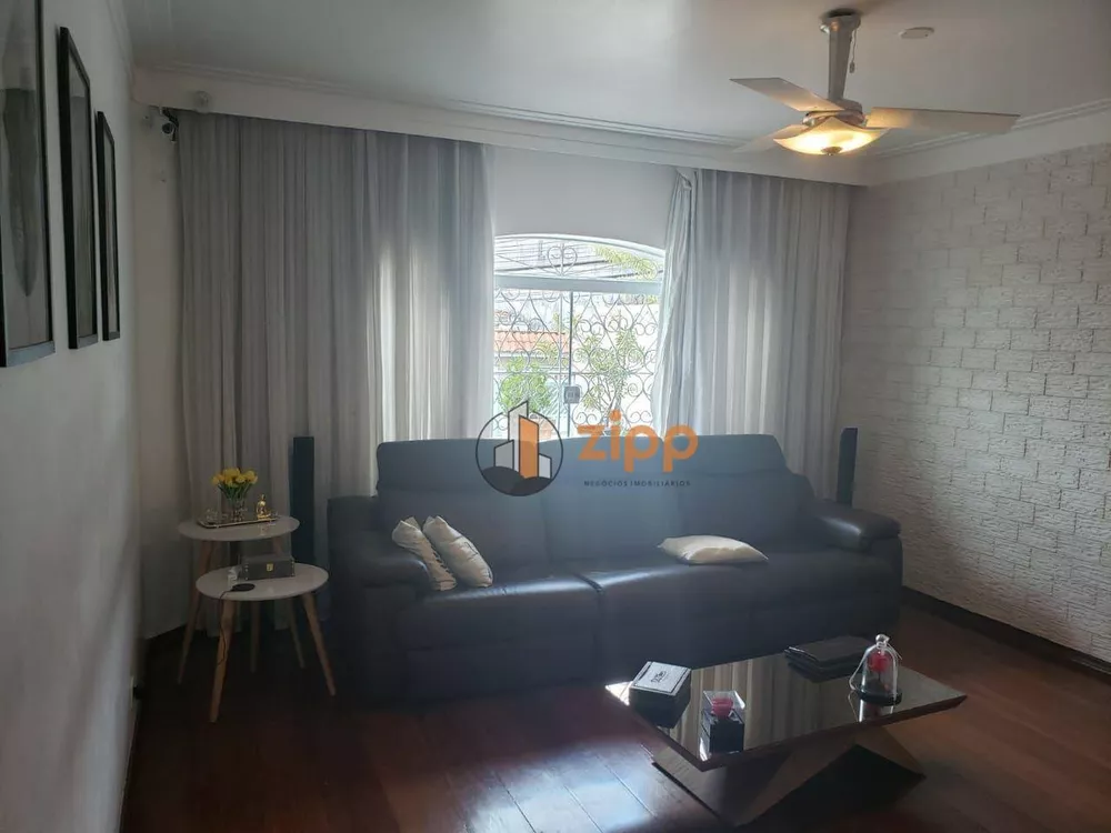 Sobrado à venda com 3 quartos, 240m² - Foto 1