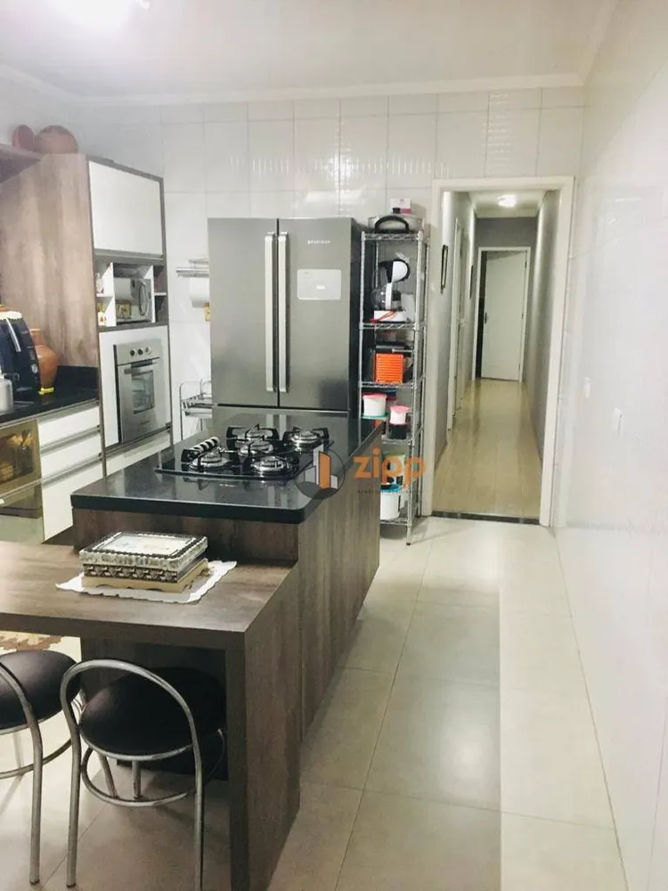 Sobrado, 3 quartos, 121 m² - Foto 2