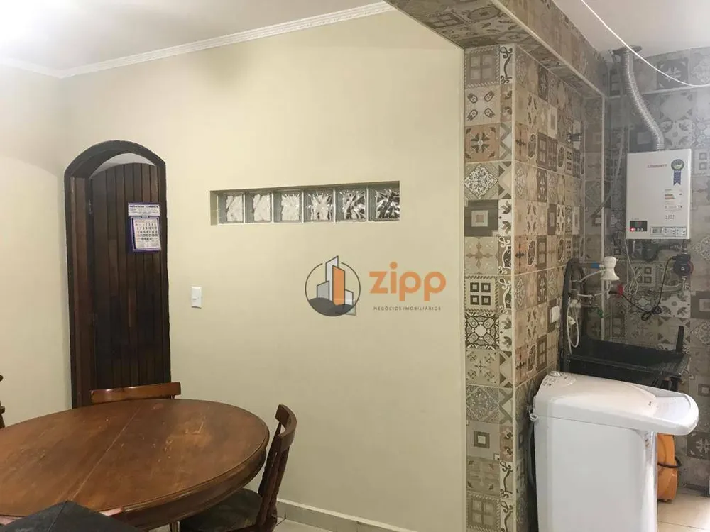 Sobrado, 3 quartos, 194 m² - Foto 3