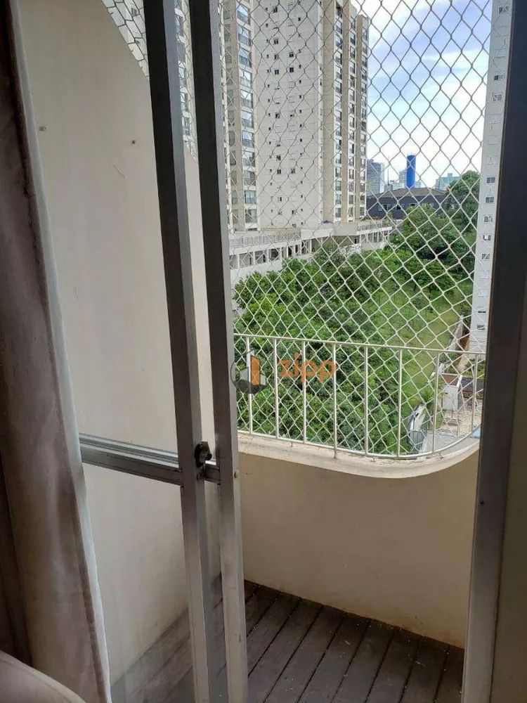 Apartamento à venda com 3 quartos, 68m² - Foto 2