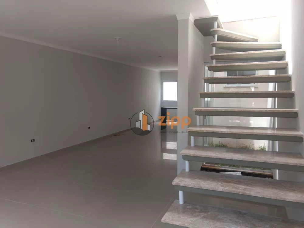 Sobrado à venda com 3 quartos, 125m² - Foto 2