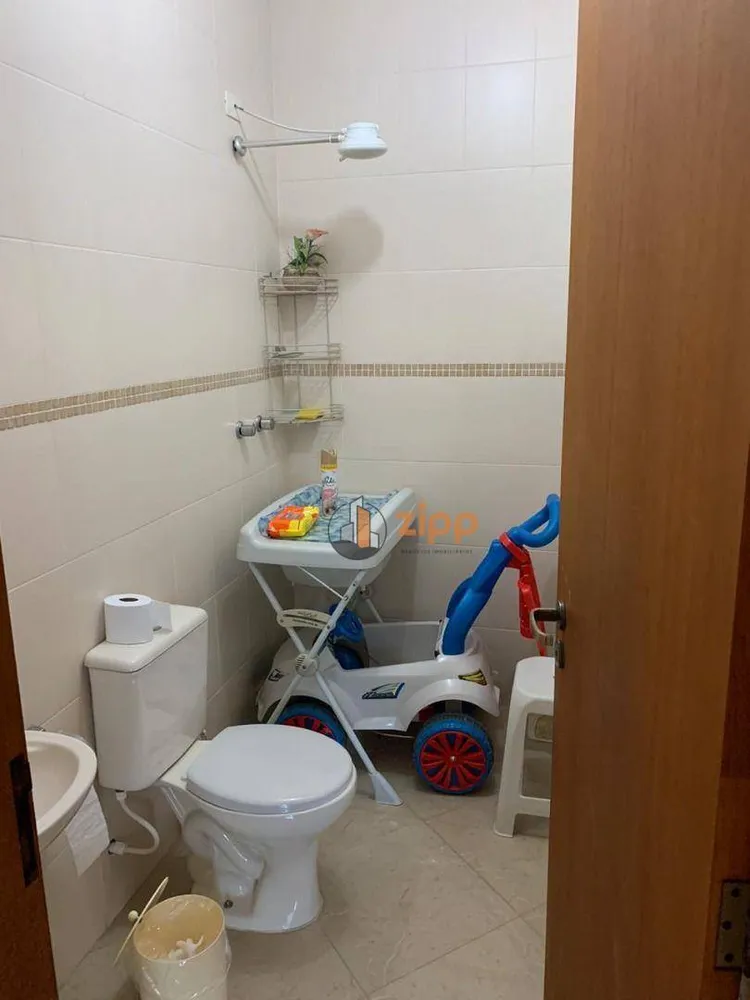 Sobrado, 4 quartos, 311 m² - Foto 1