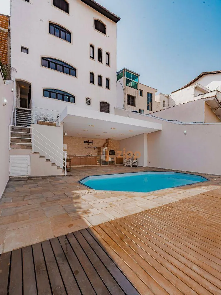 Sobrado, 3 quartos, 387 m² - Foto 2