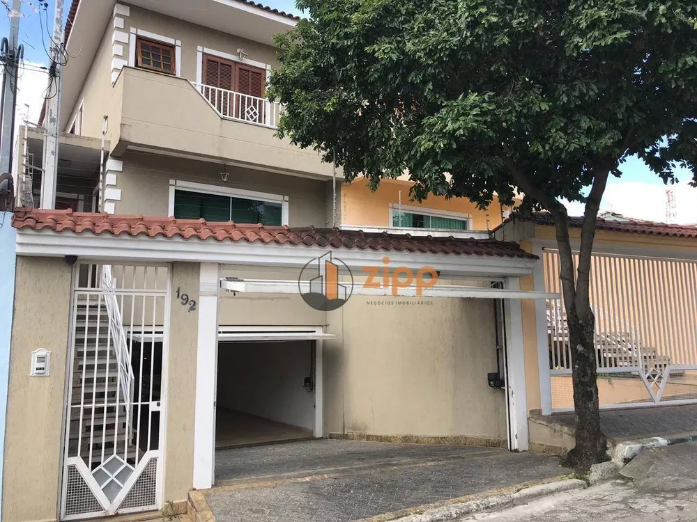 Sobrado à venda com 3 quartos, 270m² - Foto 1