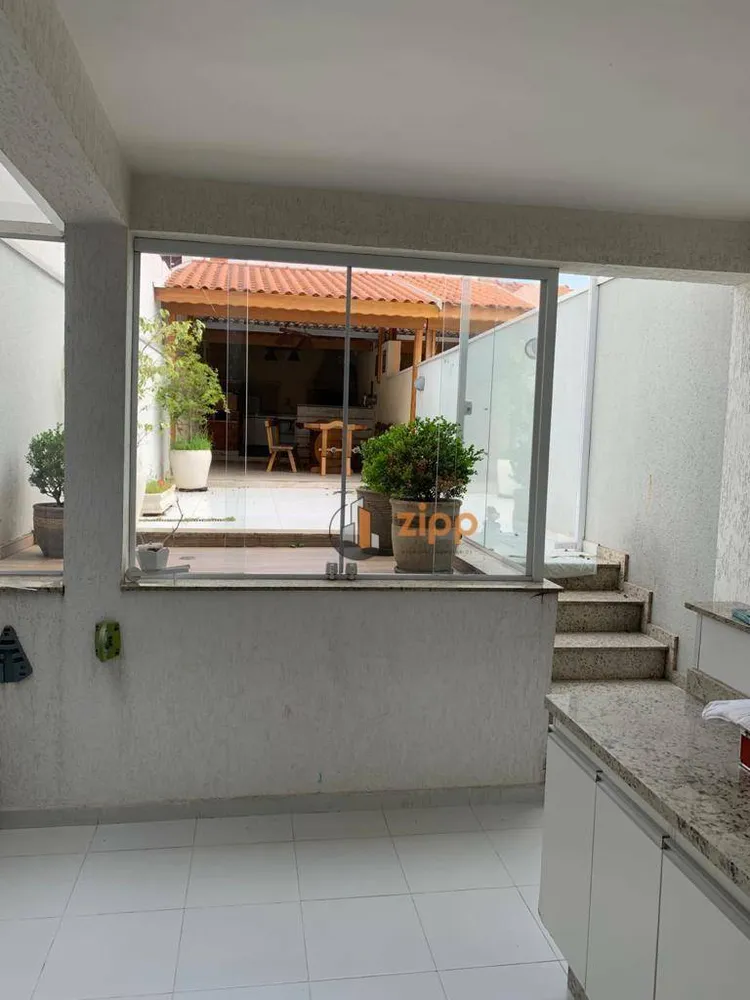 Sobrado, 3 quartos, 182 m² - Foto 2