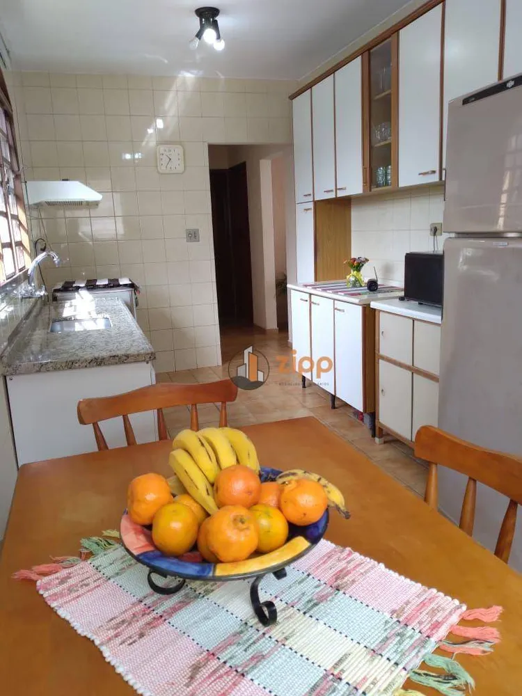 Sobrado, 4 quartos, 210 m² - Foto 1