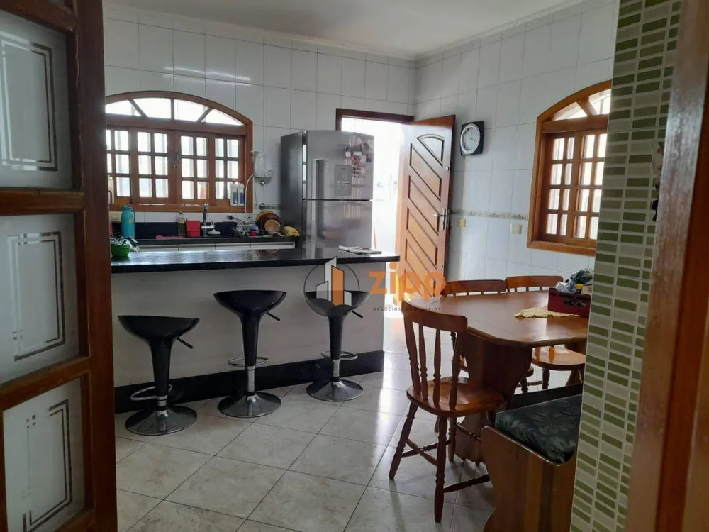 Sobrado, 4 quartos, 450 m² - Foto 11
