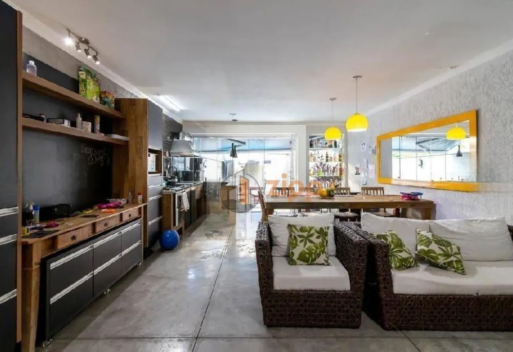 Sobrado, 3 quartos, 260 m² - Foto 1