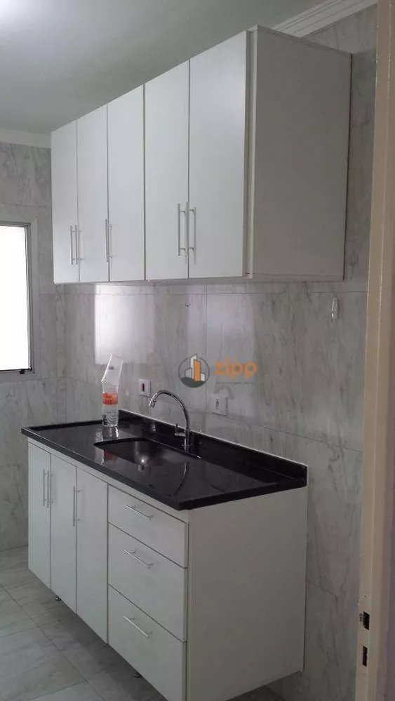 Apartamento à venda com 2 quartos, 72m² - Foto 4