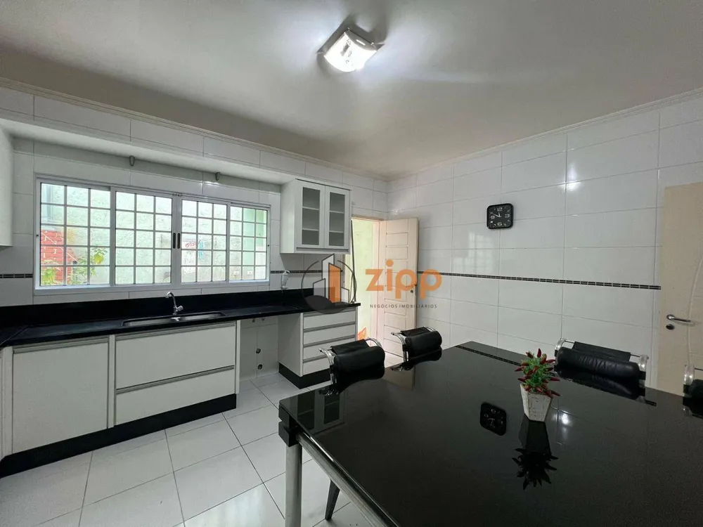 Sobrado, 3 quartos, 250 m² - Foto 4