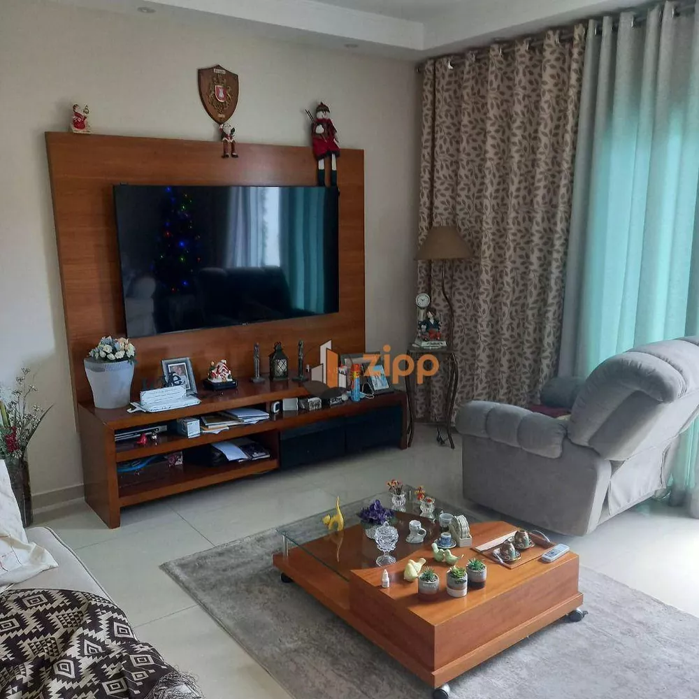 Sobrado à venda com 3 quartos, 210m² - Foto 2