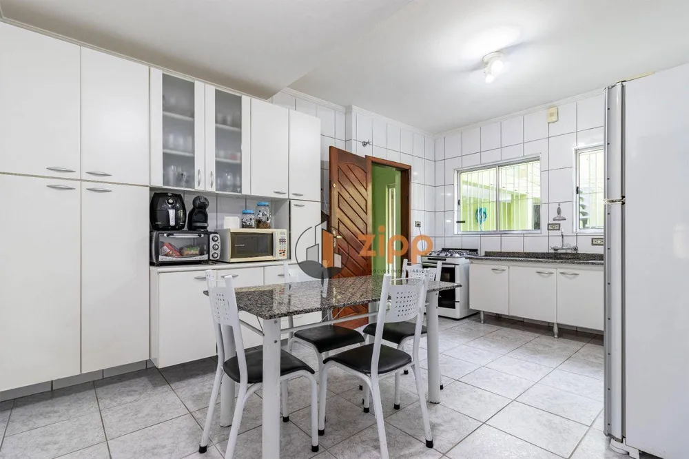 Sobrado, 3 quartos, 200 m² - Foto 8