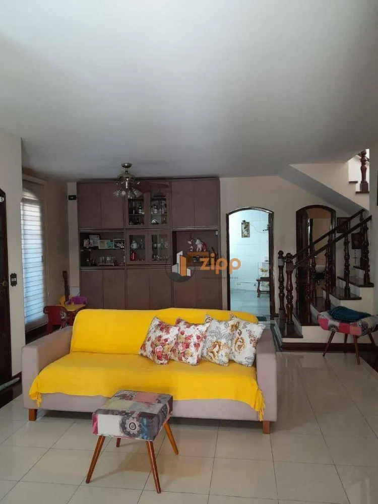 Sobrado, 3 quartos, 200 m² - Foto 1