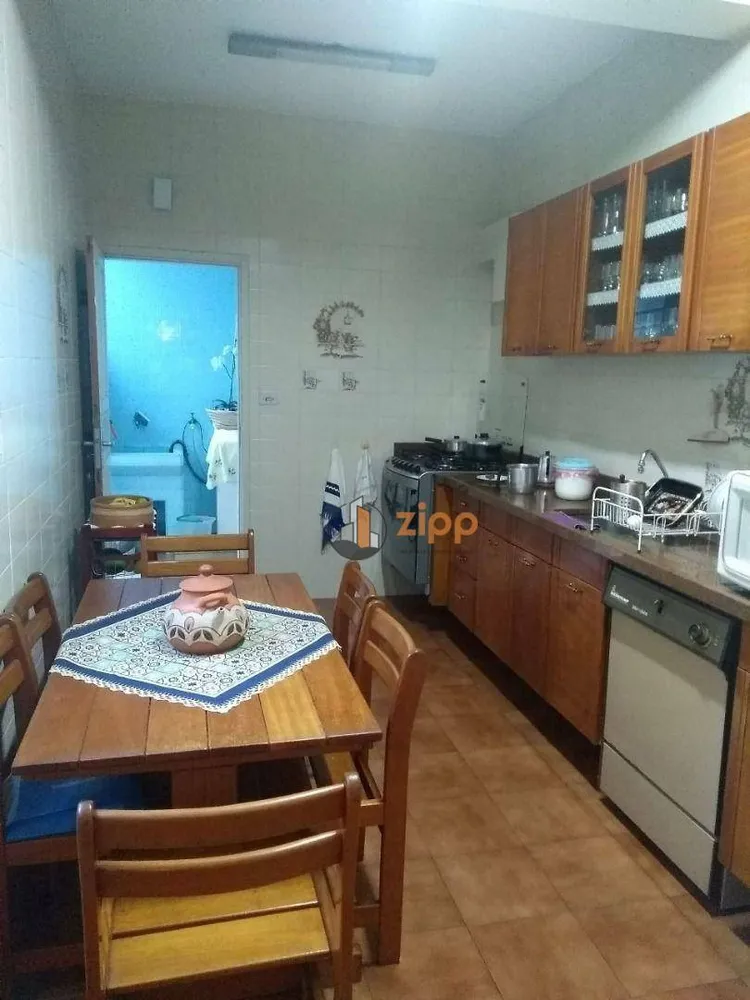 Sobrado, 3 quartos, 230 m² - Foto 1