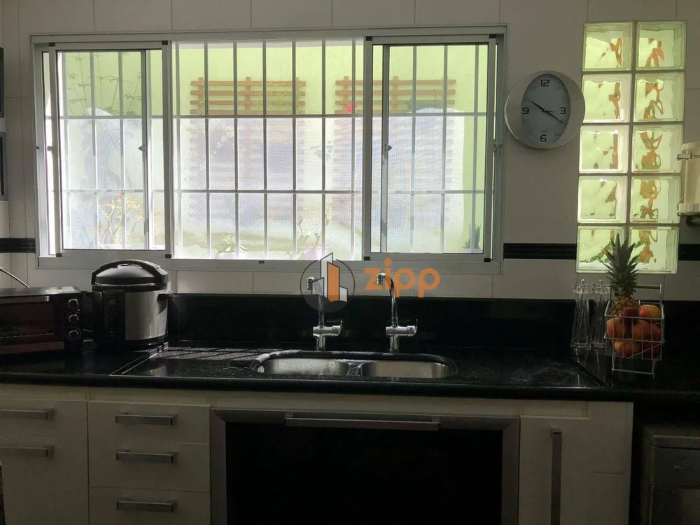 Sobrado, 4 quartos, 250 m² - Foto 2