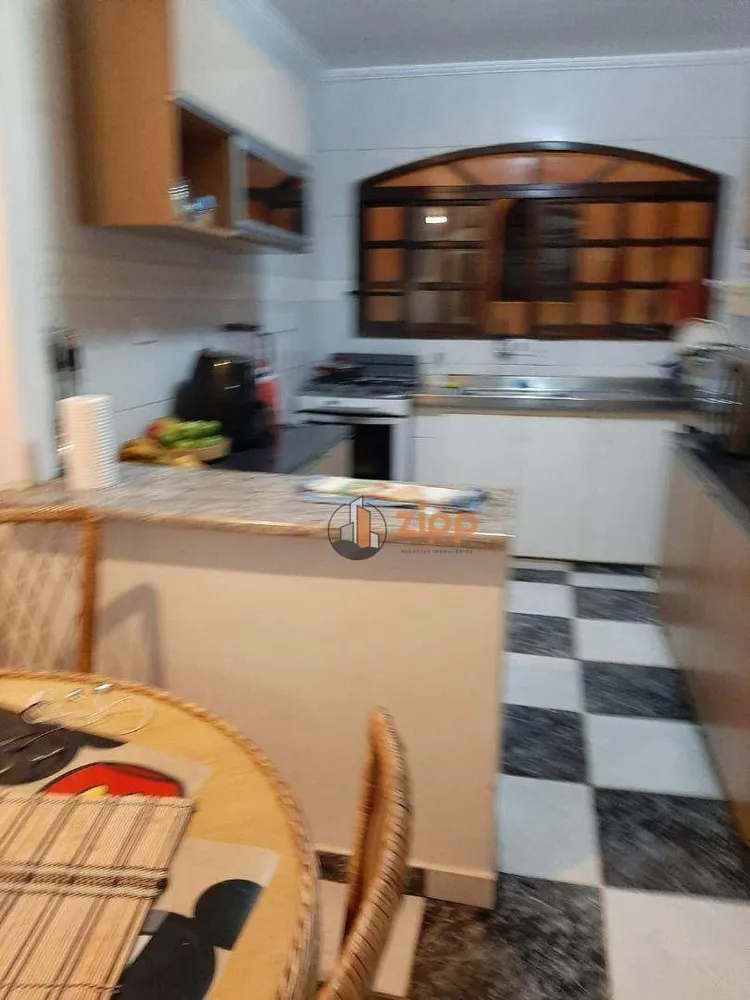 Sobrado, 3 quartos, 215 m² - Foto 2
