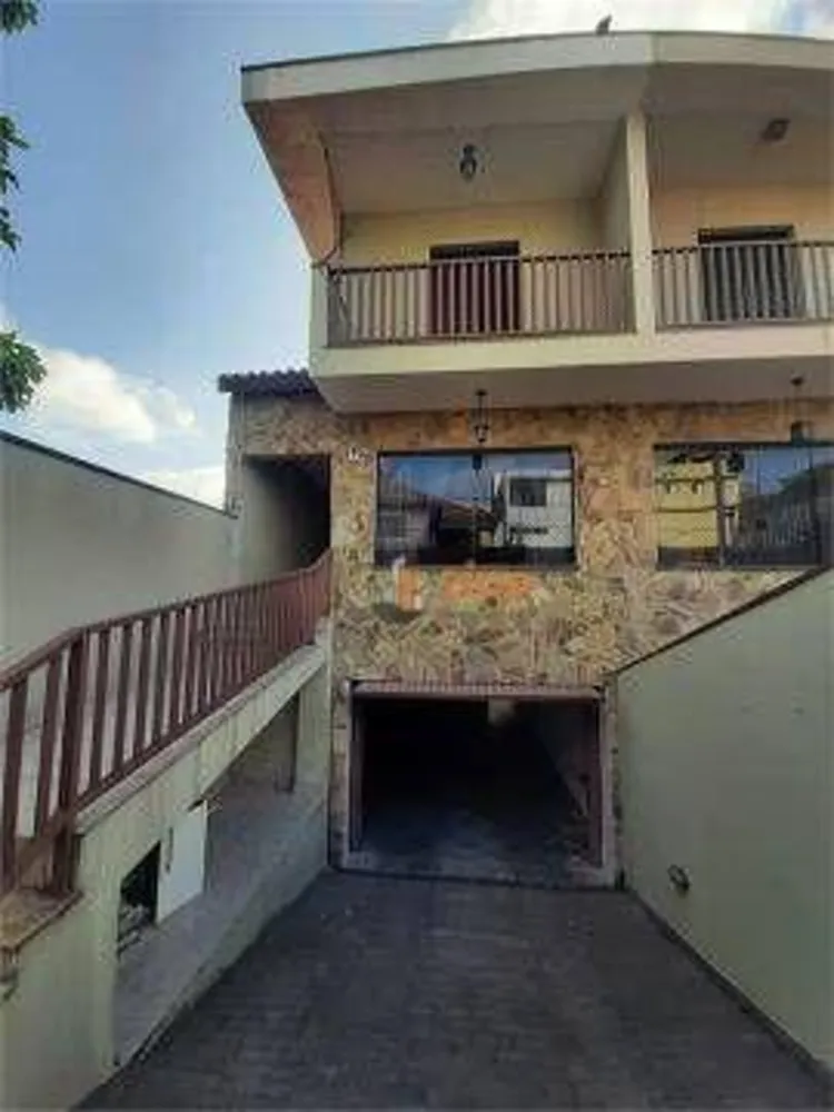 Sobrado, 3 quartos, 199 m² - Foto 2