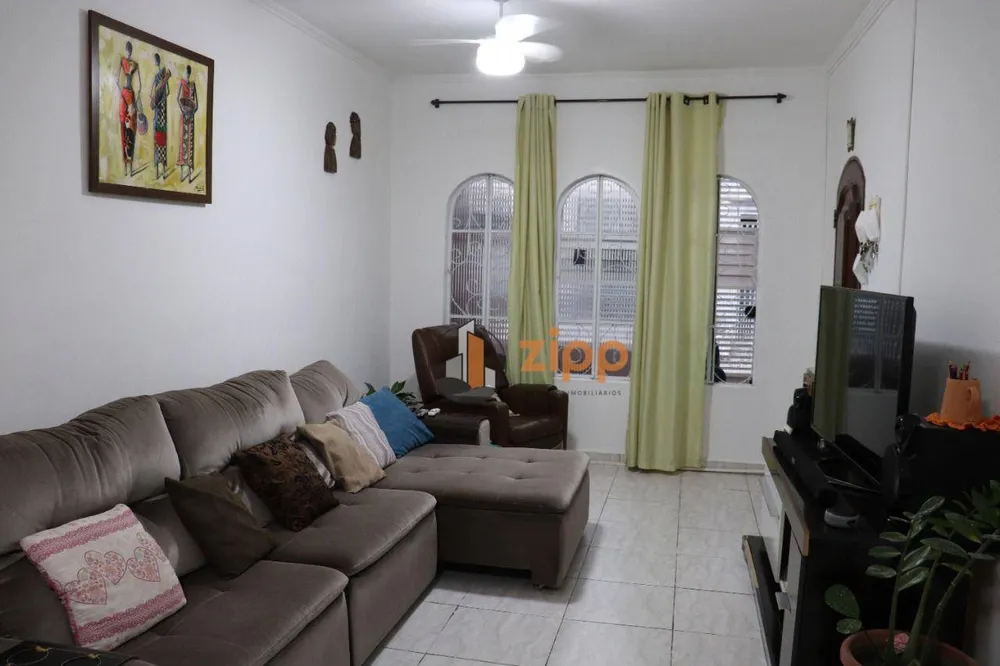 Sobrado, 3 quartos, 214 m² - Foto 1