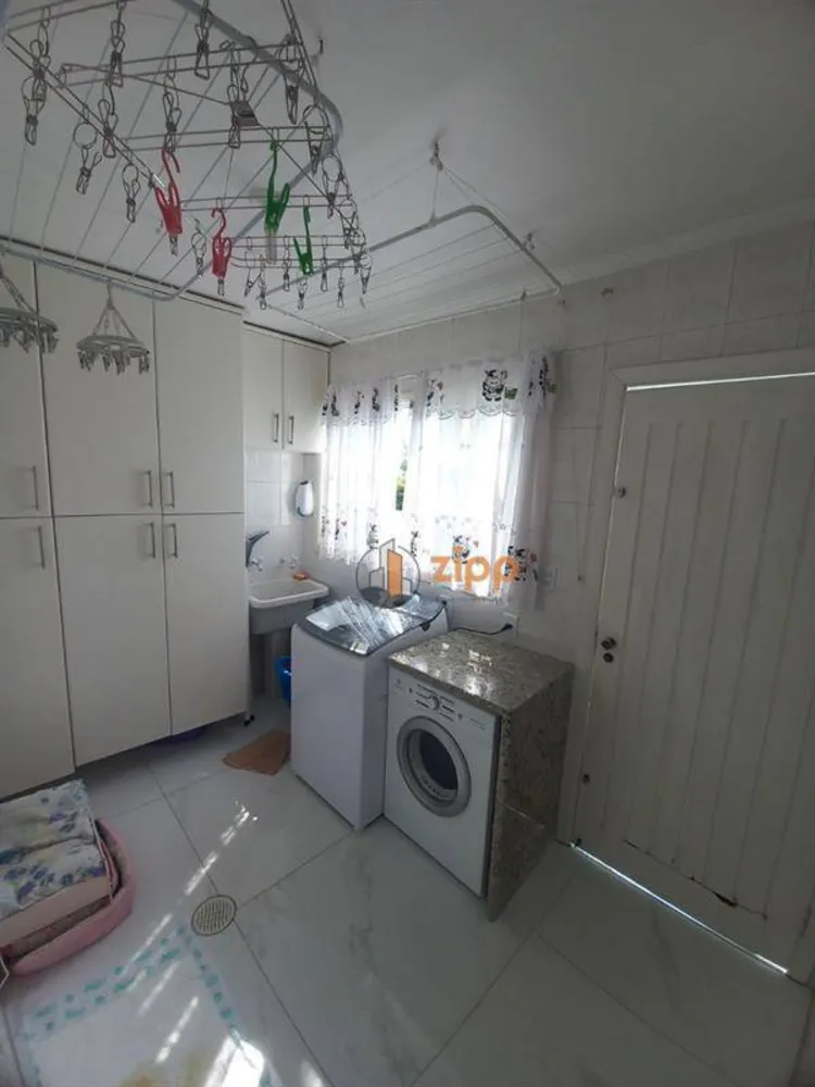 Sobrado, 3 quartos, 200 m² - Foto 2