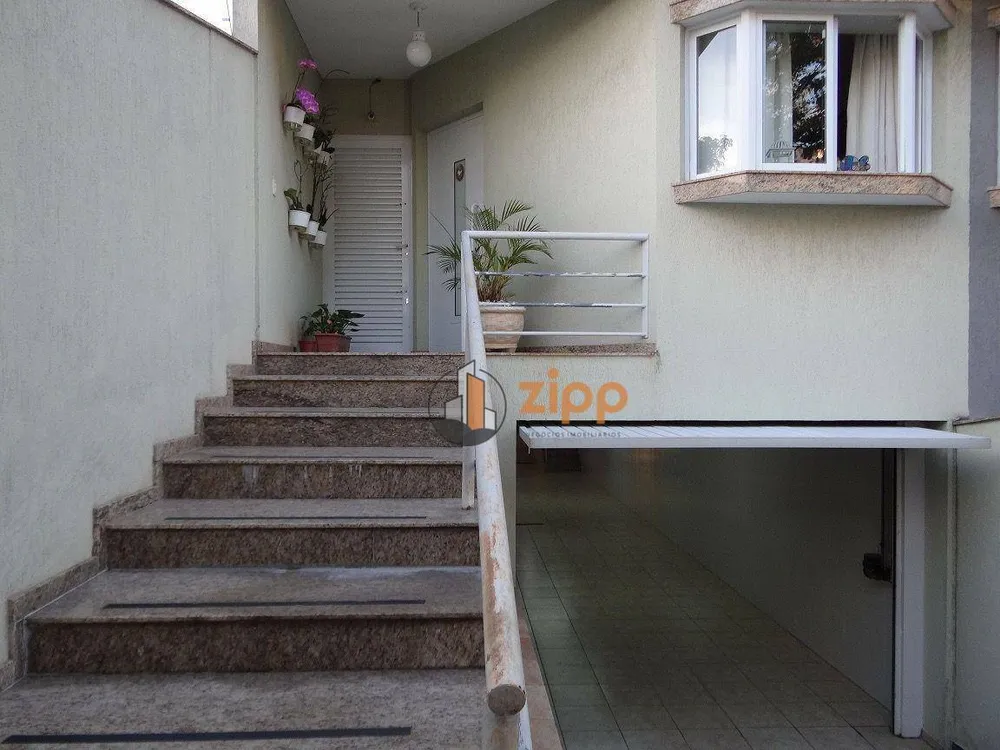 Sobrado, 3 quartos, 238 m² - Foto 1