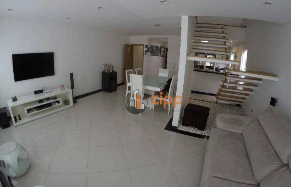 Sobrado à venda com 3 quartos, 250m² - Foto 1