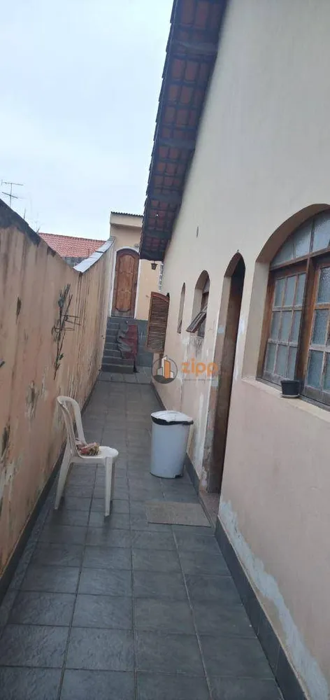 Casa, 3 quartos, 230 m² - Foto 2