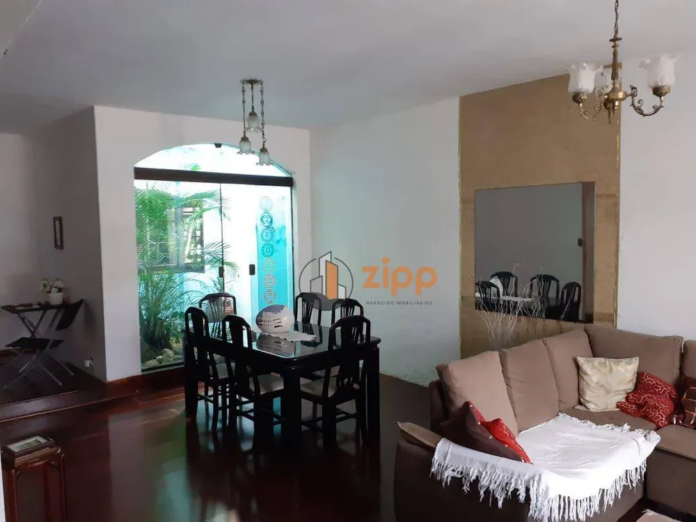Casa, 3 quartos, 230 m² - Foto 1