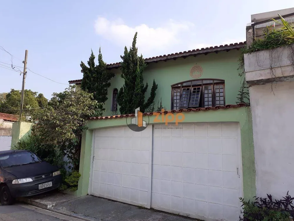 Casa, 3 quartos, 230 m² - Foto 3