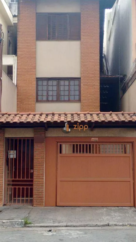 Sobrado à venda com 3 quartos, 190m² - Foto 1