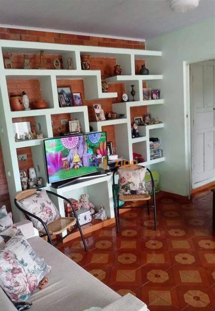 Casa à venda com 3 quartos, 185m² - Foto 1