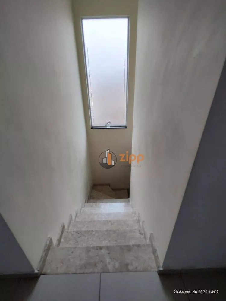 Sobrado à venda com 3 quartos, 160m² - Foto 4