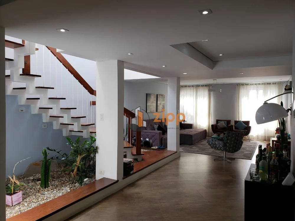Sobrado, 4 quartos, 287 m² - Foto 1