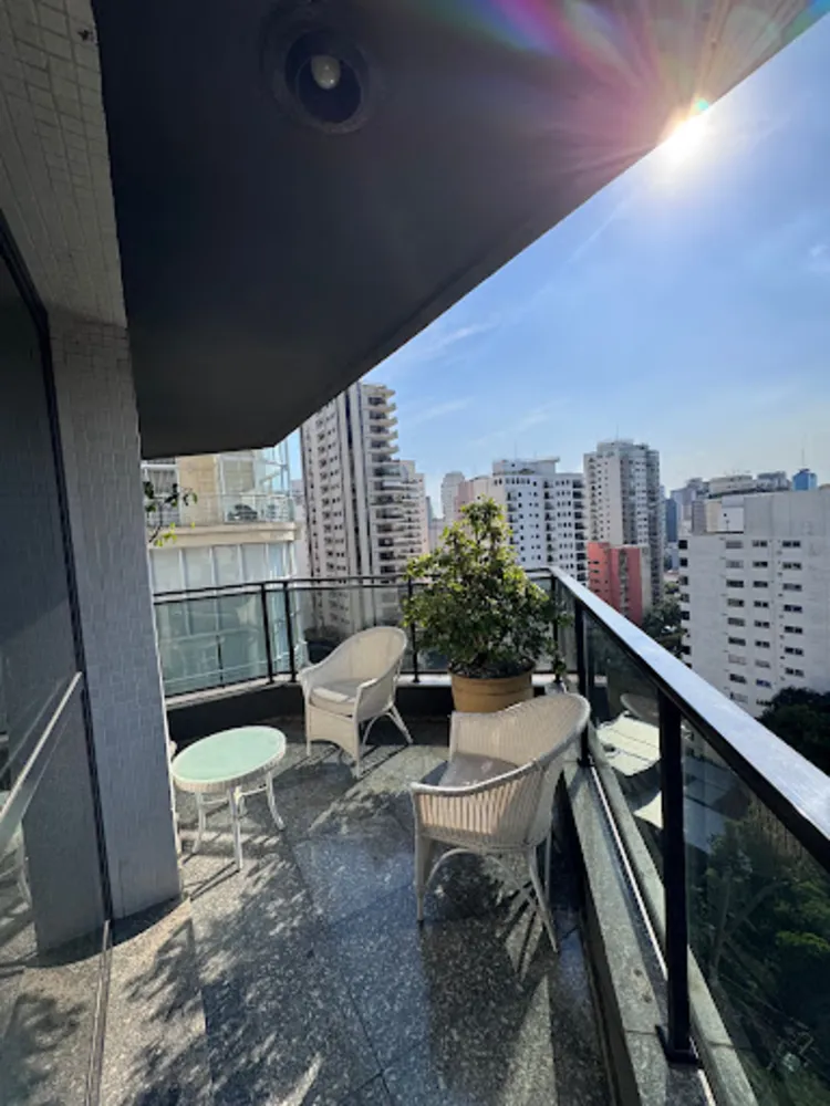 Apartamento, 3 quartos, 220 m² - Foto 2