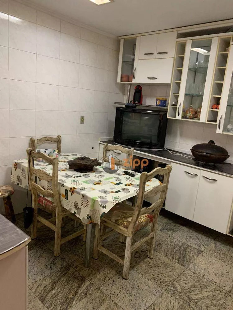 Sobrado à venda com 3 quartos, 250m² - Foto 3