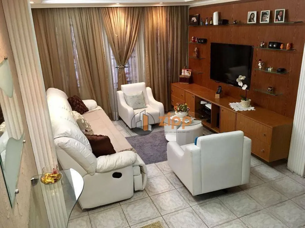 Sobrado, 4 quartos, 241 m² - Foto 1