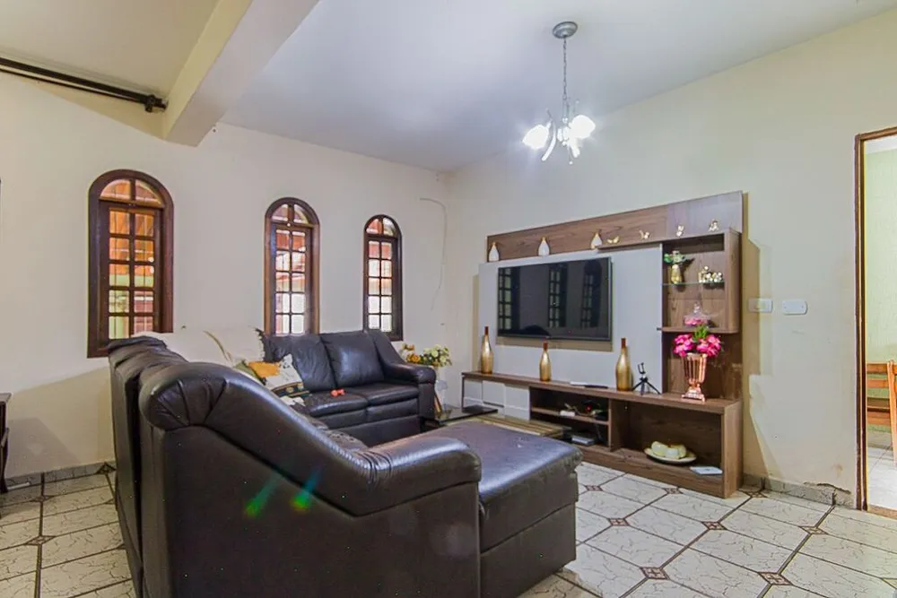 Casa, 3 quartos, 259 m² - Foto 1